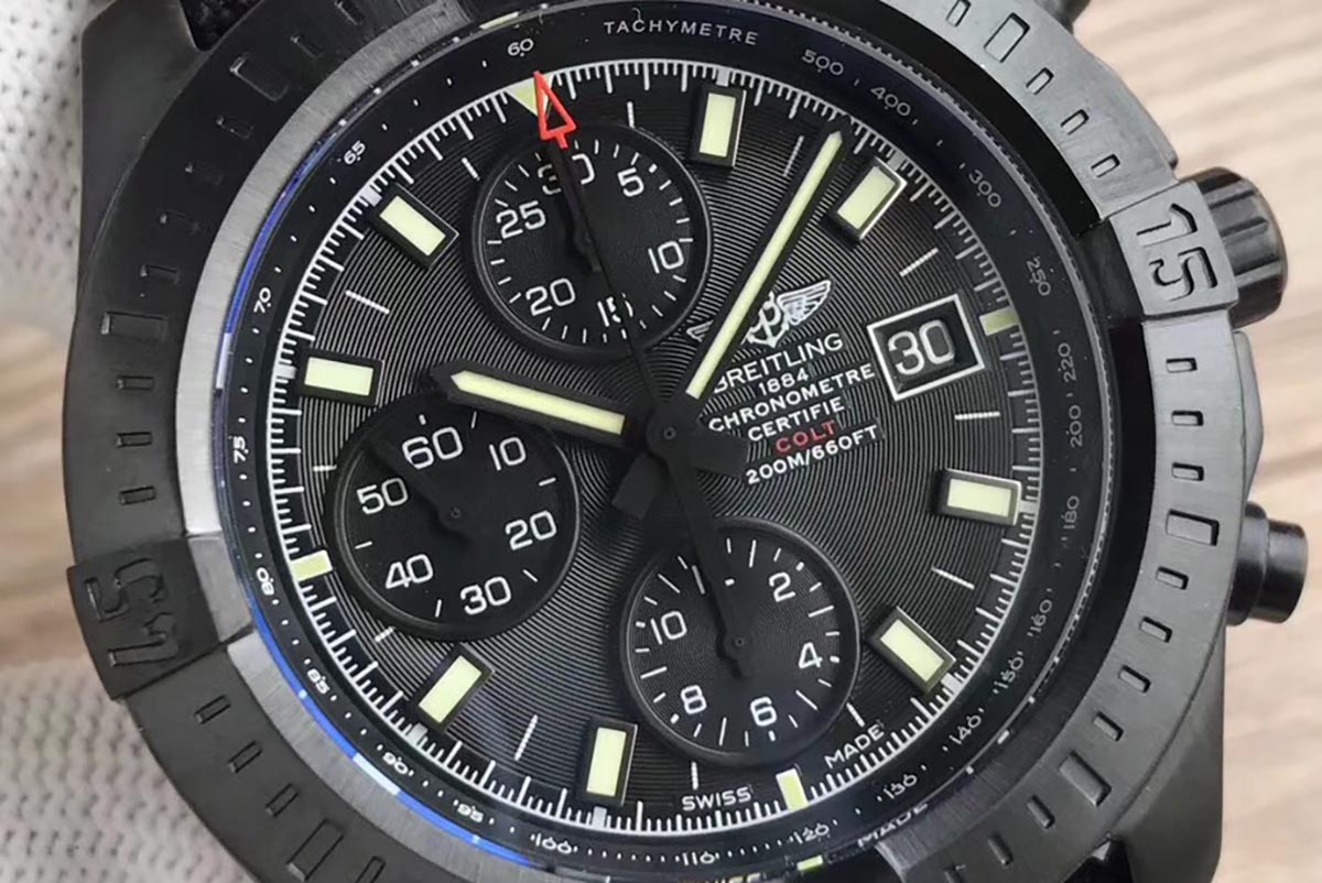 GF厂百年灵挑战者酷炫航空计时A1338811复刻腕表做工究竟如何-品鉴顶级复刻腕表
