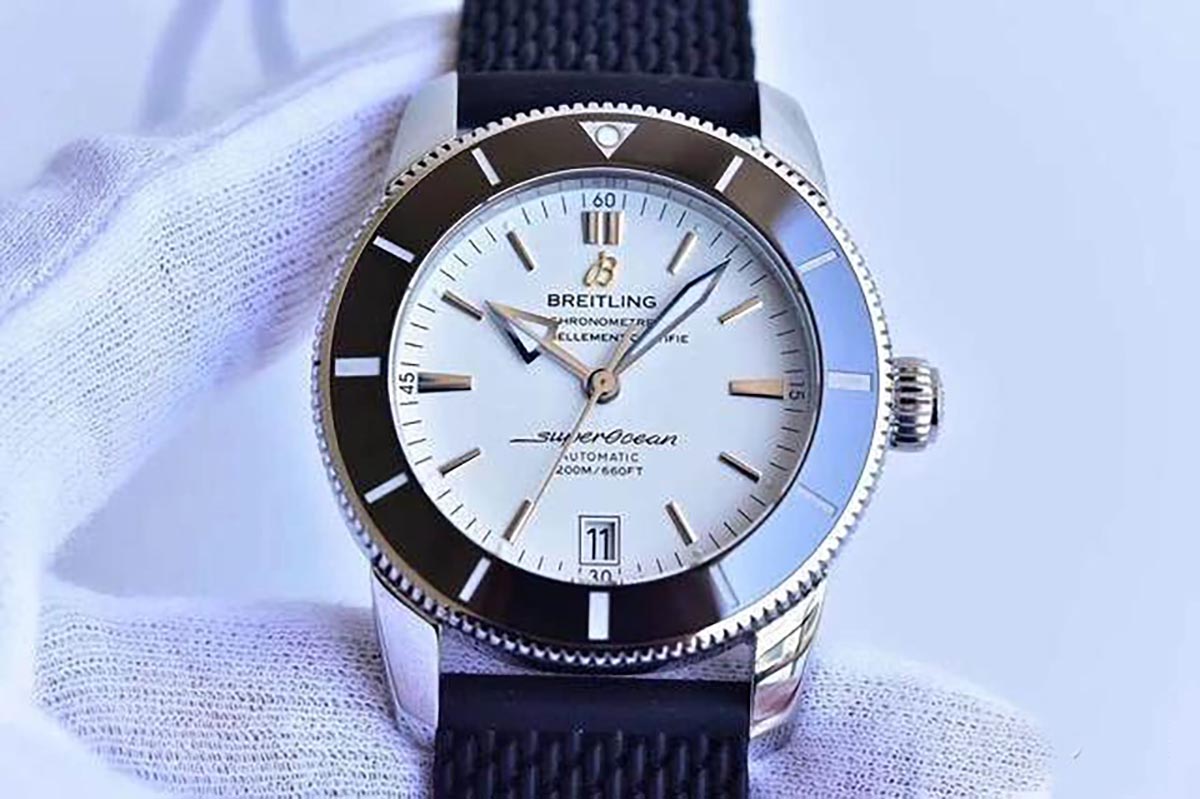 GF厂百年灵超级海洋文化系列黑陶瓷圈复刻腕表做工细节究竟如何-品鉴顶级复刻腕表