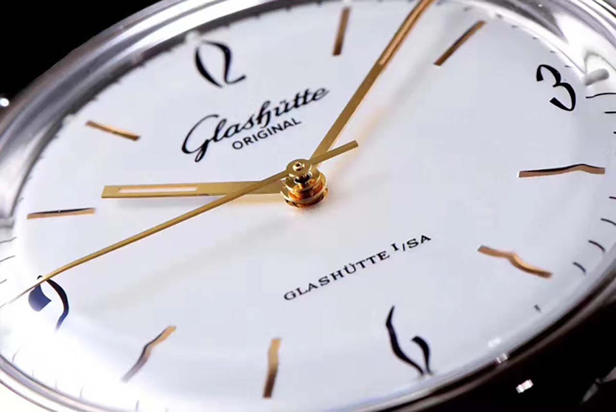 GF厂格拉苏蒂原创复古系列白盘金针复刻腕表做工细节评测-复古风格腕表款式推荐