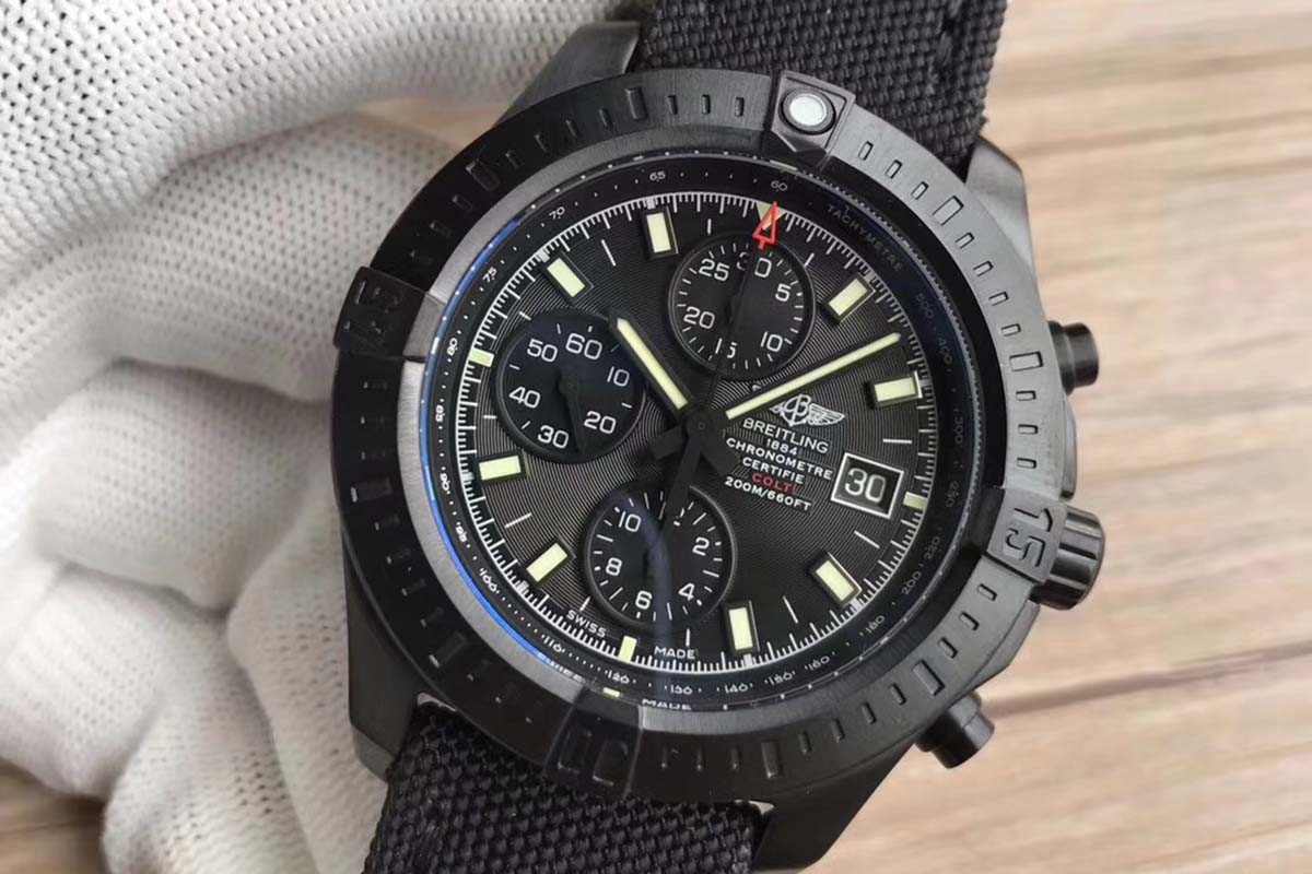 GF厂百年灵挑战者酷炫航空计时复刻腕表做工细节如何-品鉴GF腕表