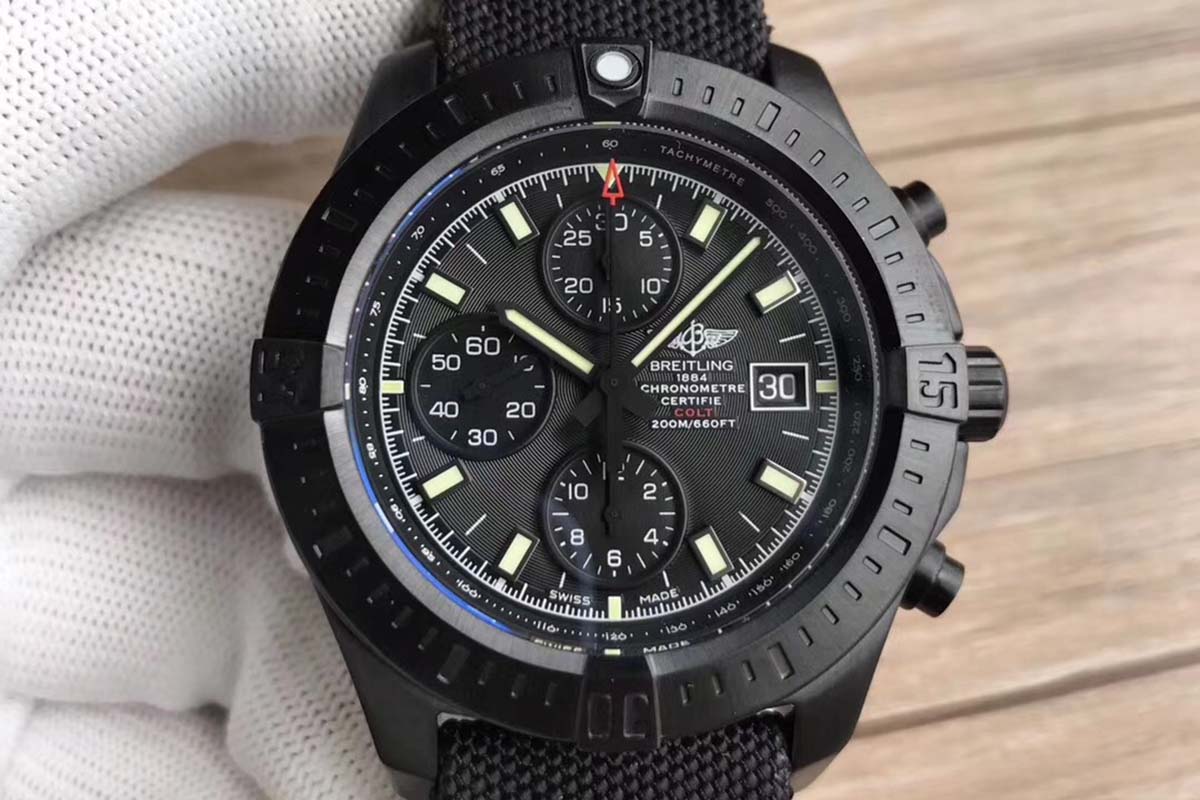 GF厂百年灵挑战者酷炫航空计时复刻腕表做工细节如何-品鉴GF腕表