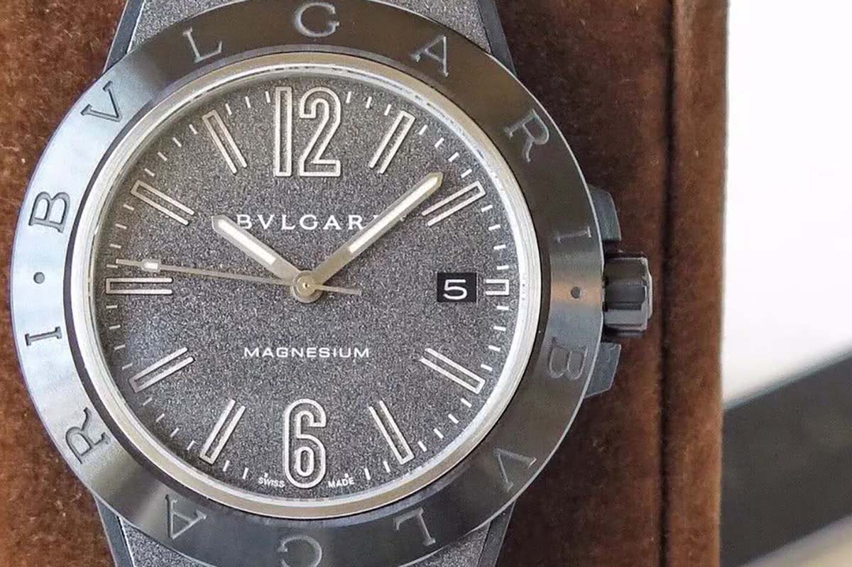 GF厂宝格丽Diagono系列V2版本镁合金材质灰黑盘复刻腕表做工细节如何