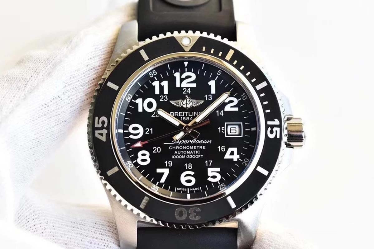 GF厂百年灵超级海洋二代V2版黑色字面复刻腕表做工细节详细解析