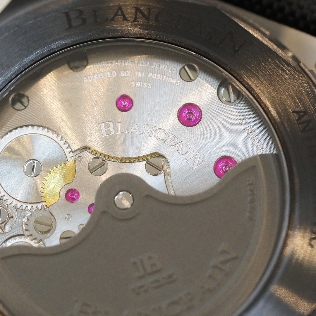 GF厂宝珀五十噚5000-0130-B52A缎面灰陶瓷黑盘腕表