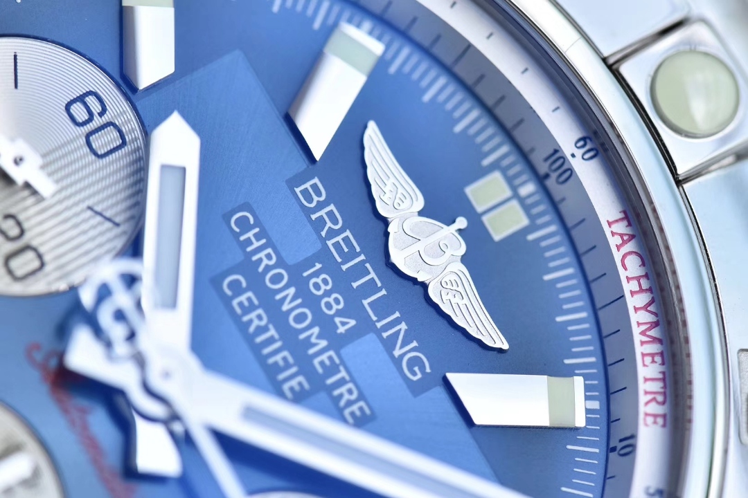 GF厂百年灵械计时系列Pilot飞行员44mm腕表蓝盘ab0110121b1a1