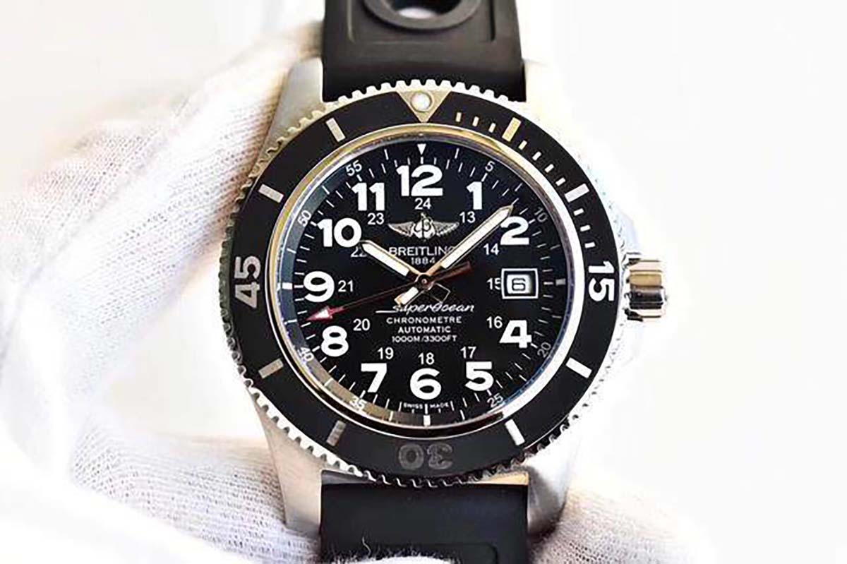 GF厂百年灵超级海洋二代系列黑盘复刻腕表质量怎么样-GF手表评测