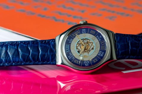 当您可以拥有 1993 年的铂金色板时，谁需要 MoonSwatch ？