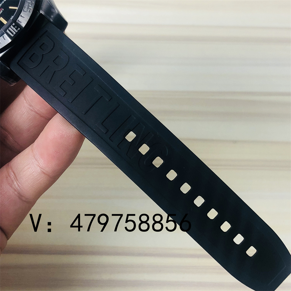 GF厂复刻百年灵黑鸟侦察机V4升级版腕表是最高版本吗,做工怎么样