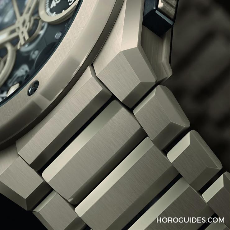 HUBLOT - 穿出正装清爽感 HUBLOT Big Bang Integrated彩色陶瓷链带计时码表