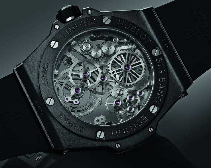 HUBLOT - 开创高性能复杂功能腕表的全新面貌 宇舶大爆炸系列魔力黑陶瓷陀飞轮腕表