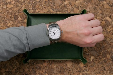 使用 Grand Seiko SBGA211 ‘Snowflake’ 阻挡夏季炎热的规格表