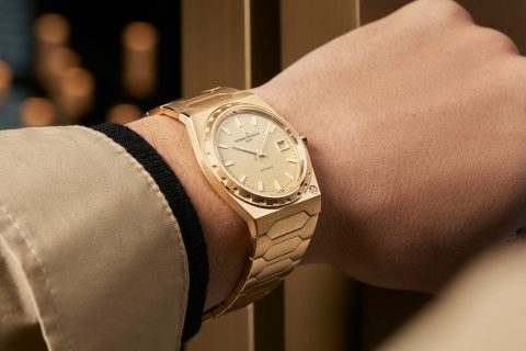 格调的代表：江诗丹顿Historiques 222 复古金潮之必要