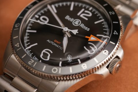 Bell & Ross BR V2-93 GMT 手表评论