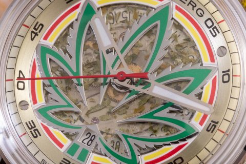 动手操作：Bombberg BB-01 ‘Cure The BullDog’ 大麻手表