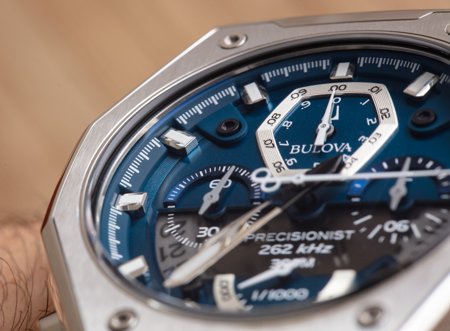 动手实践:Bulova Precisionist X Sport 96B349 十周年纪念系列