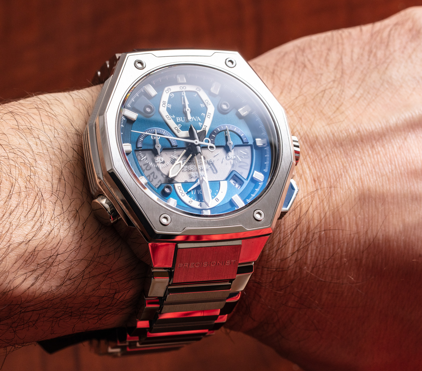 动手实践:Bulova Precisionist X Sport 96B349 十周年纪念系列