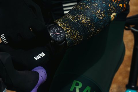 亲身体验 Bremont 和 Rapha 之间的甜蜜新自行车手表合作
