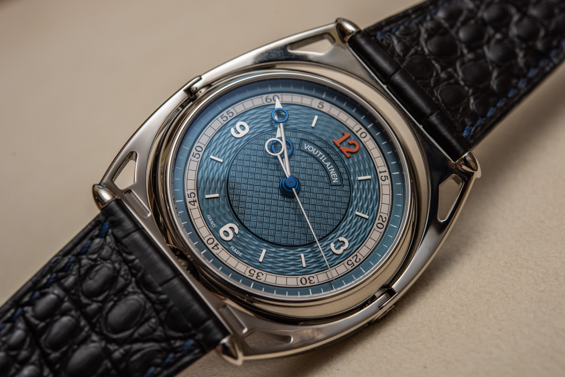 动手操作：De Bethune X Voutilainen 2021 年仅观看的魔法