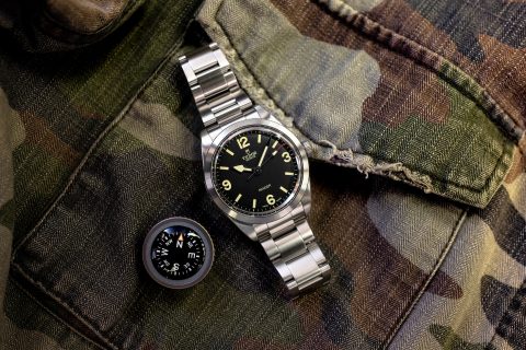 动手实践的帝舵重新建立其与游侠参考的领土。79950