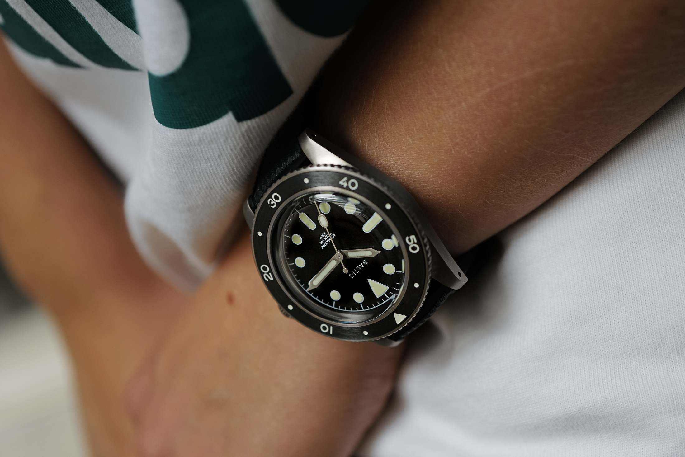 动手实践阿夸斯卡普钛金属是波罗的海迄今为止最现代的手表