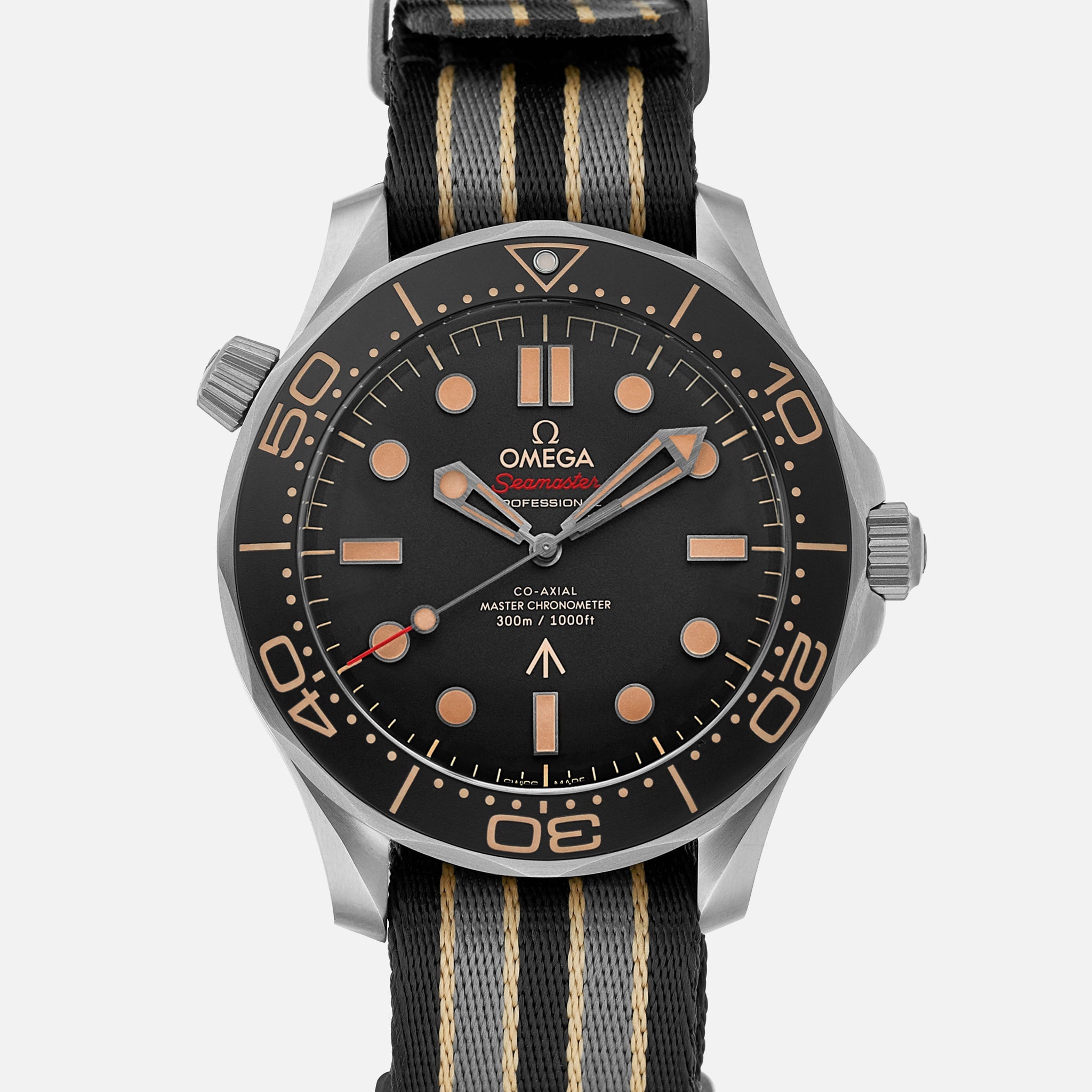 海马潜水员 300M Co-Axial Master Chronometer 42mm Titanium 007 Edition