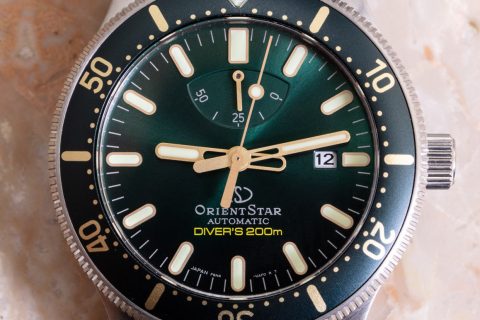动手操作：东方之星 200m 潜水员 RE-AU0307E 手表
