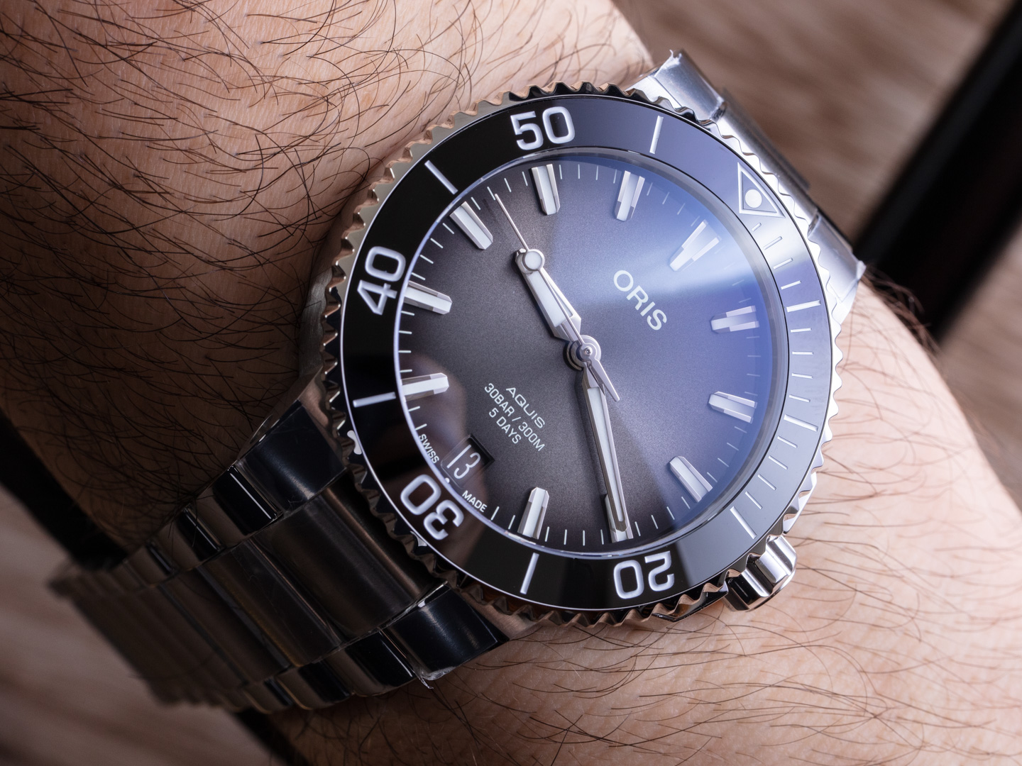 动手操作：Oris Aquis Date Calibre 400 手表