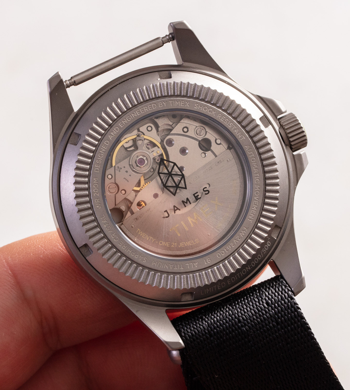 观看评论 + 采访：Timex Expedition North X The James Automatic Titanium