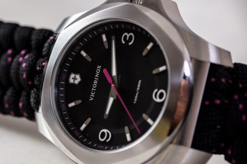 动手：Victorinox Swiss Army INOX V Paracord 女士手表