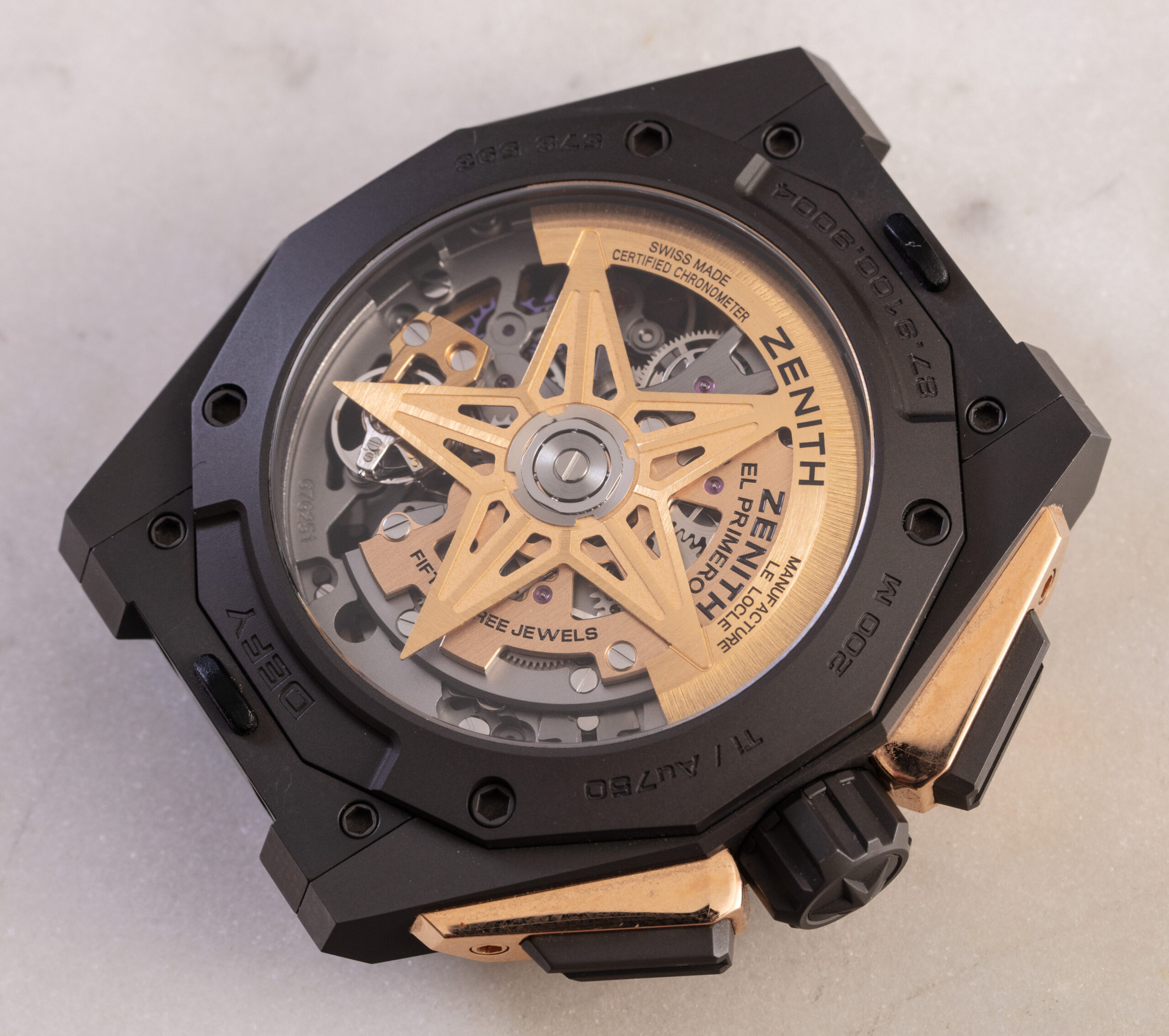 观看评论：Zenith Defy Extreme