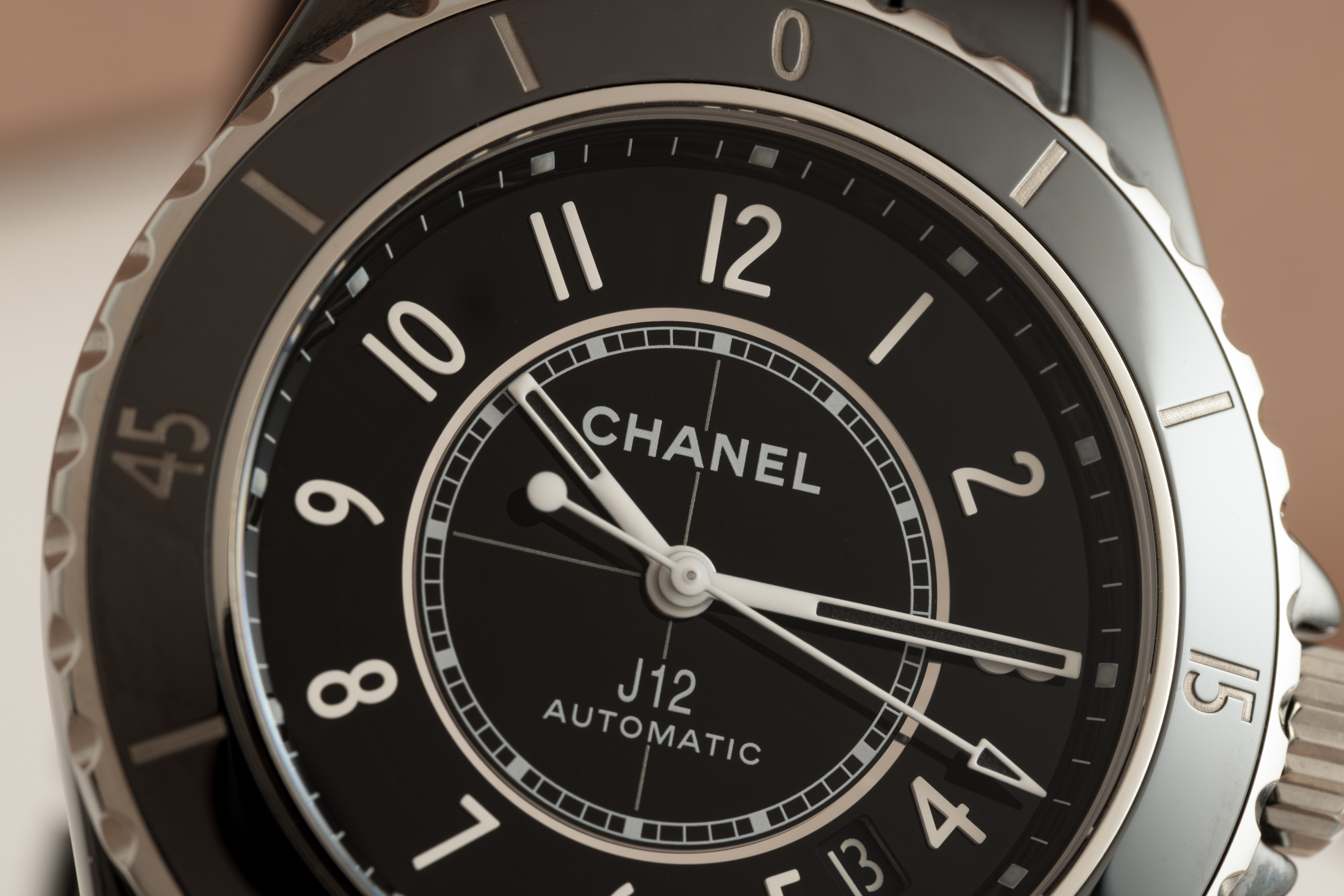 chanel J12 表盘和指针