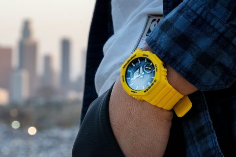 手腕一周易于佩戴的 G-Shock CasiOak GA-B2100